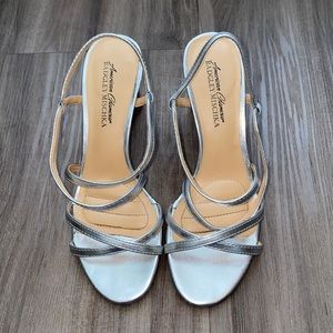 Badgley Mischka: Silver strappy heels